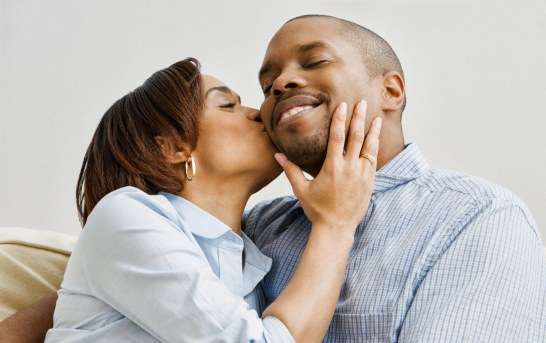 MAPENZI:Mwanaume Fanya Hivi ili Mkeo Akuone Mtenda Miujiza Kila Siku..Hakika Hatasikia la Mtu...