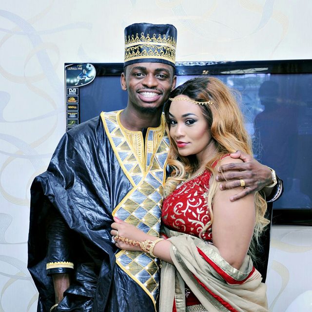 HII HAPA PICHA YA MWAKA YA MASTAA DIAMOND NA ZARI LIVE