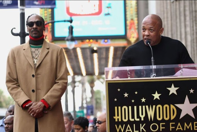 Rapa Snoop Dogg Apewa Heshima ya Hollywood Walk of Fame