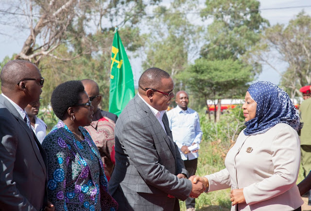 MAKAMU WA RAIS AFANYA ZIARA IKUNGI MKOANI SINGIDA