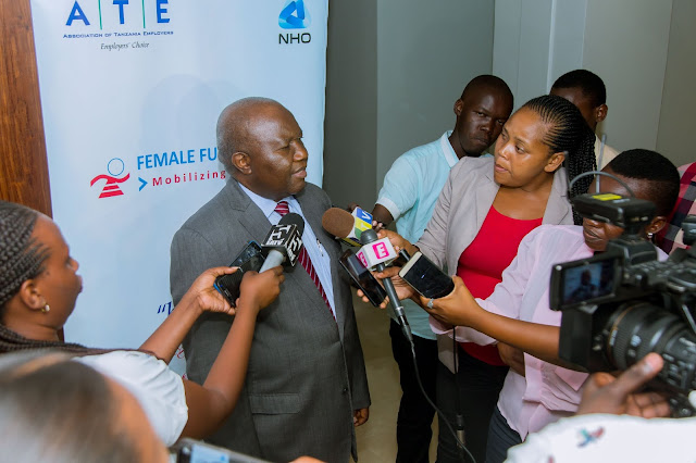 MAFUNZO YA KUNDI LA NNE YA MWANAMKE WA WAKATI UJAO YAZINDULIWA