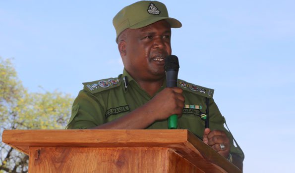 Amuua kwa Panga Mtoto wa Jirani Kisa Wivu wa Mapenzi