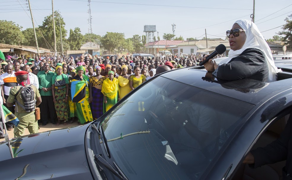 MAKAMU WA RAIS AFANYA ZIARA WILAYANI KAHAMA
