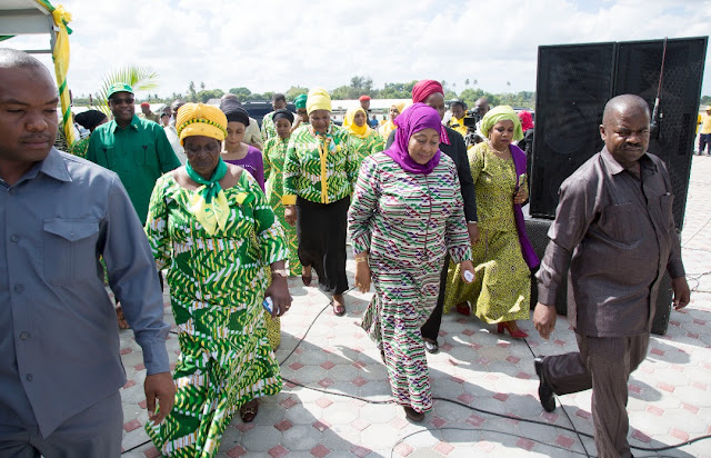 MAKAMU WA RAIS SAMIA SULUHU HASSAN AHUDHURIA KONGAMANO LA KUMPONGEZA DKT SHEIN