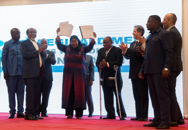 NAIBU WAZIRI MHE. IKUPA NA NAIBU KATIBU MKUU ELIMU PROF. MDOE KATIKA HAFLA YA TUZO ZA I CAN