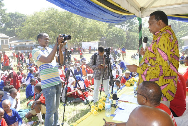 KATIBU TAWALA ARUSHA AONGOZA MATEMBEZI YA UHAMASISHAJI UMMA UMUHIMU WA AFYA YA KINYWA NA MENO