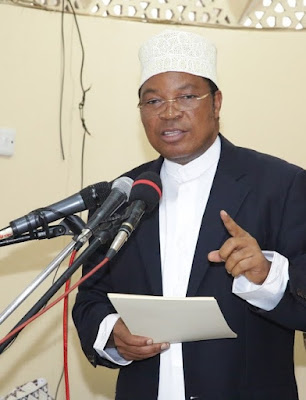 WAZIRI MKUU AONGOZA MAZISHI YA IMAMU WA MSIKITI WA MTORO