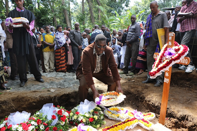NEC yaungana na familia ya kumhifadhi marehemu Nanyaro kijijini kwao Arusha