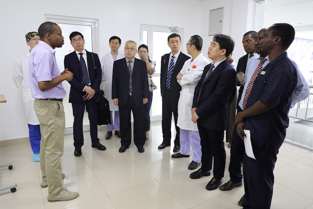 Wataalamu wa magonjwa ya moyo kutoka Hospitali kuu ya jimbo la Shandong nchini China kuja Taasisi ya Moyo kwa ajili ya kambi maalum