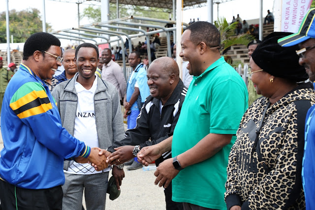 WAZIRI MKUU MAJALIWA, SPIKA NDUGAI WASHUHUDIA MECHI TIMU YA BUNGE LA JAMHURI YA MUUNGANO WA TANZANIA NA BARAZA LA WAWAKILISHI ZANZIBAR JIJINI DODOMA