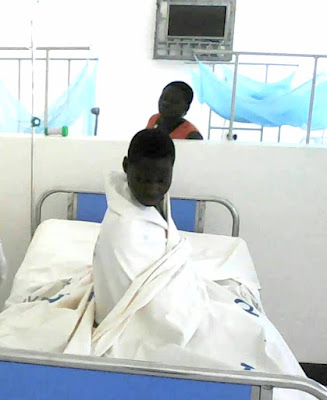 Achomwa Kisu Tumboni Kisa Kikiwa Ni Wivu Wa Kimapenzi