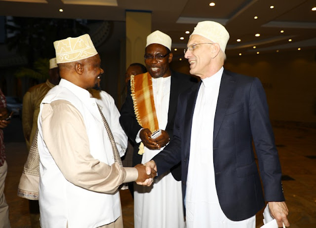 MUFTI MKUU TANZANIA AIPONGEZA BENKI YA NMB KWA KUIJALI NA KUITHAMINI JAMII,AITABIRIA MAKUBWA