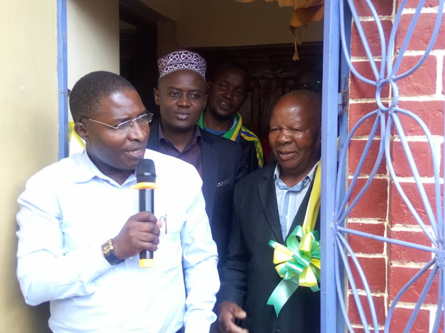 Waziri wa Nishati Dkt.Medard Kalemani Awasha umeme ndani ya Vijiji vya Wilaya ya Ngorongoro Mkoani Arusha