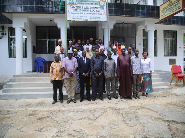 MKURUGENZI MTENDAJI TASAF AWAFUNDA VIONGOZI WA PEMBA KUHUSU SHUGHULI ZA TASAF.