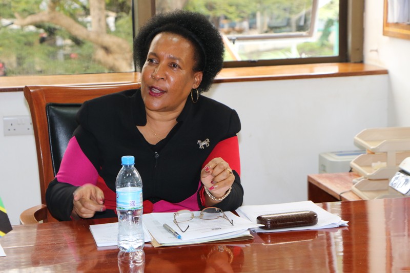 Makatibu Wakuu wa Habari na Elimu Wakutana Kujadili Suluhu ya Eneo la Kimila chuo cha Ufundi Arusha.
