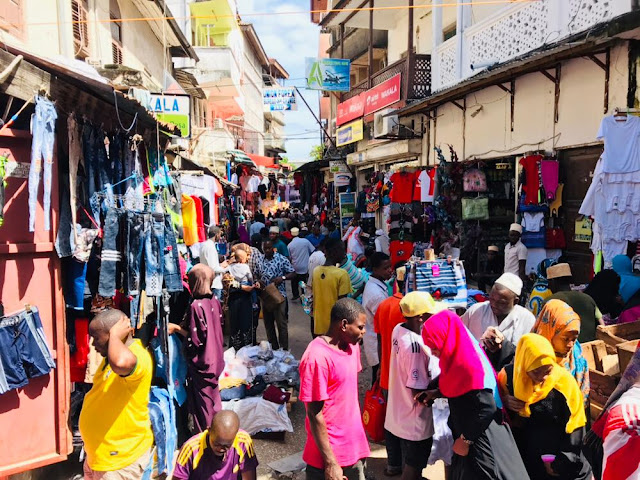 KUELEKEA SIKUKUU YA EID EL FITR, HIVI NDIVYO MAMBO YALIVYO KATIKA SOKO LA DARAJANI, ZANZIBAR