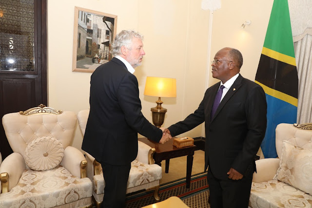 RAIS DKT. MAGUFULI AKUTANA NA WAZIRI WA USHIRIKIANO WA KIMATAIFA NA MAENDELEO WA SWEDEN IKULU JIJINI DAR ES SALAAM