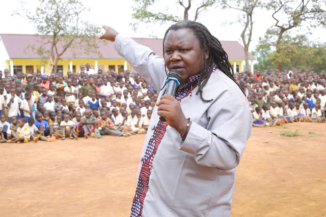 MPOTO ATOA SOMO LA UJENZI WA VYOO BORA BIHARAMULO MKOANI KAGERA
