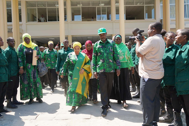 WAZAZI WATAKIWA KUJITAMBUA NA KUJUA MAJUKUMU YAO