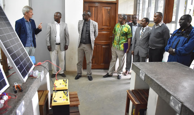 VIJANA NCHINI KUNUFAIKA NA MAFUNZO YA NISHATI JUA KATIKA CHUO CHA UFUNDI ARUSHA(ATC)