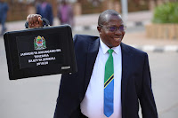 HOTUBA YA WAZIRI WA FEDHA NA MIPANGO DK. PHILIP MPANGO, AKIWASILISHA BUNGENI MAPENDEKEZOYA SERIKALI KUHUSU MAKADIRIO YA MAPATO NA MATUMIZI KWA MWAKA 2019/20