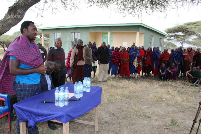 WAZIRI KIGWANGALLA AINGILIA KATI NA KUMALIZA MGOGORO WA ARDHI HIFADHI NGORONGORO NA WANANCHI