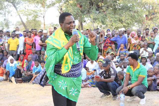 MBUNGE SINGIDA ASAKA MILIONI 480 ZA KUCHIMBA VISIMA