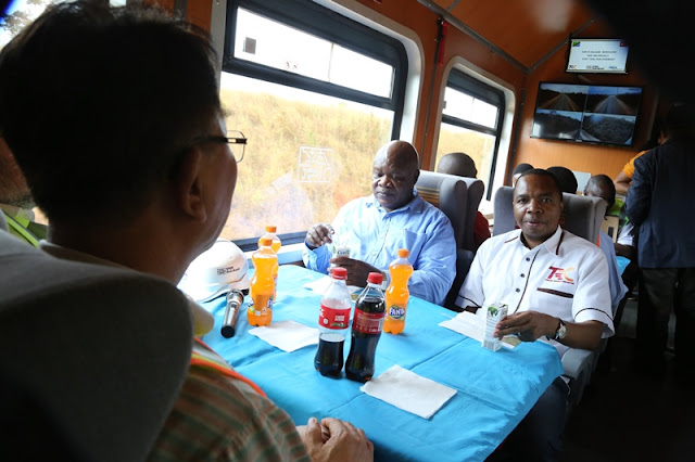 Waziri Kamwelwe azindua treni ya Majaribio SGR,awamu ya kwanza Dar mpaka Moro kukamilika mwishoni mwa mwaka huu