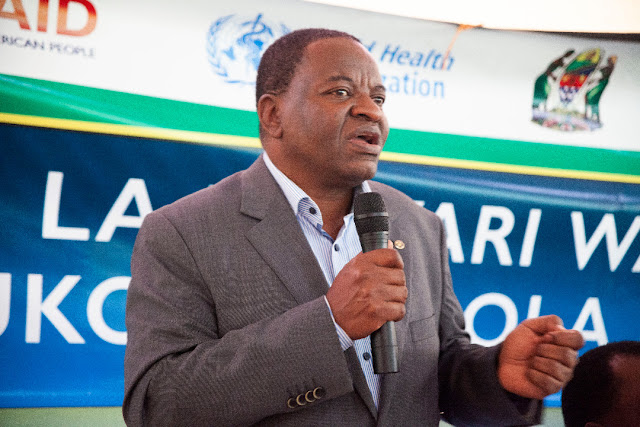 WATOA HUDUMA ZA AFYA WATAKIWA KUDHIBITI UGONJWA WA EBOLA USIINGIE NCHINI