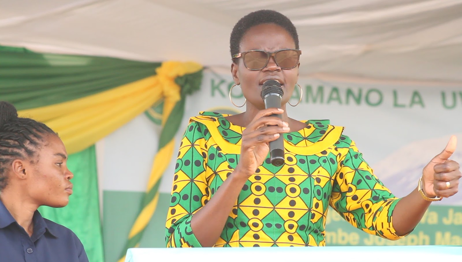 NAIBU SPIKA DKT. TULIA AKSON AWASILISHA MAMBO 15 YALIYOFANYWA NA RAIS MAGUFULI KWA NIABA YA SPIKA NDUGAI