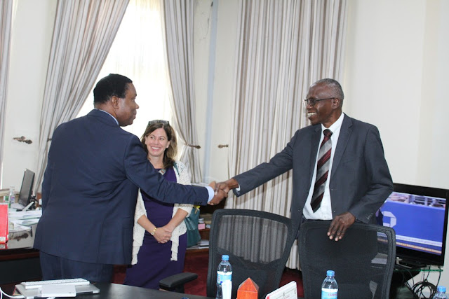 UJUMBE WA BENKI YA DUNIA WAKUTANA NA MTENDAJI MKUU-MAHAKAMA