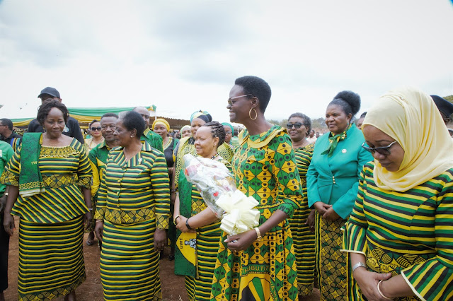NAIBU SPIKA DKT TULIA AKSON AWASILISHA KWA NIABA YA SPIKA MAMBO 15 YALIYOFANYWA NA RAIS MAGUFULI