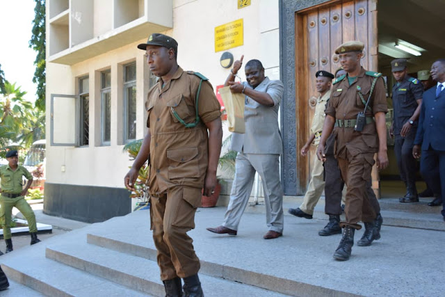 MAHAKAMA KUU KUTOA UAMUZI WA PINGAMIZI LILILOWASILISHWA NA UPANDE WA SERIKALI KUHUSU ASKOFU KAMEKA
