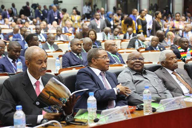 MWINYI, MKAPA, KIKWETE, KARUME WAHUDHURIA MKUTANO KUSHUHUDIA RAIS MAGUFULI ATAKAVYOKABIDHIWA UENYEKITI WA JUMUIYA YA NCHI ZA SADC