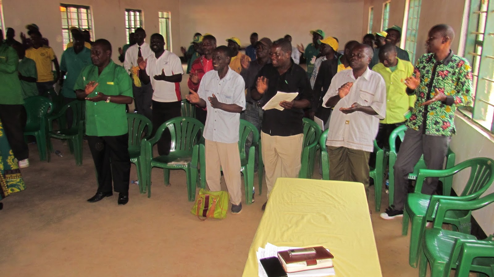 NEWS ALERT: VIGOGO WA UPINZANI ILEJE WAHAMIA CCM.