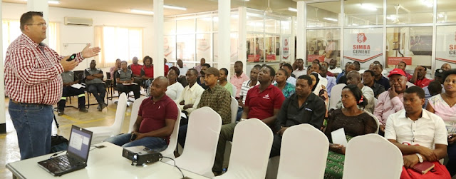 UONGOZI TANGA CEMENT WAJIVUNIA MAFANIKIO,WAZUNGUMZIA UMUHIMU WA KUONGEZEWA MABAHEWA KUSAFIRISHA SARUJI