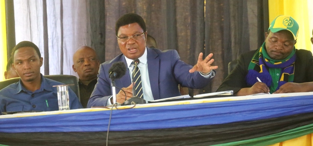 MKURUGENZI APEWA SAA NNE KUSITISHA MKATABA WA UJENZI