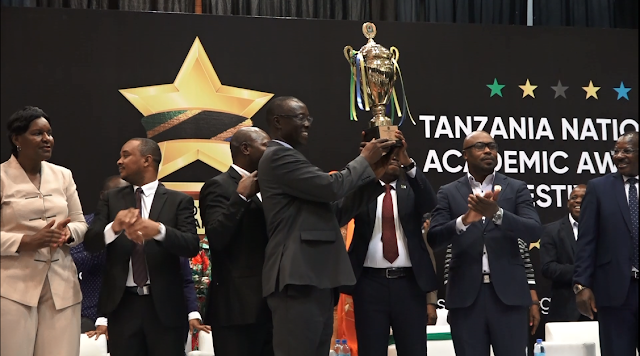 WAZIRI JAFO AAGIZA KUWAPELEKA WANAFUNZI KATIKA SHULE WATAKAZOZICHAGUA
