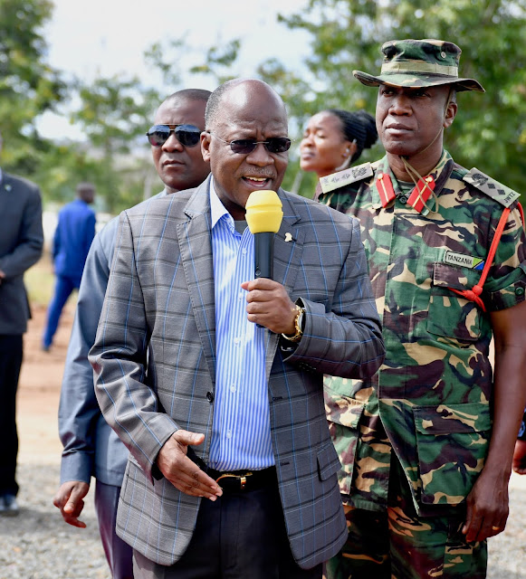 RAIS MGUFULI AWEKA MAWE YA MSINGI MIRADI YA UMEME, HOSPITALI YA WILAYA NA BARABARA YA MPANDA- IFUKUTWA VIKONGE