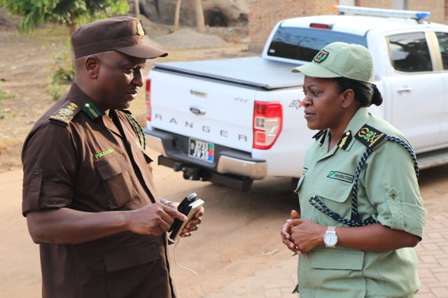 KAMISHNA JENERALI WA MAGEREZA, PHAUSTINE KASIKE ATEMBELEA GEREZA LA WILAYA RUANGWA, LINDI