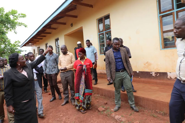 Waziri Ndalichako atilia shaka gharama za ujenzi Chuo cha Ualimu Kasulu