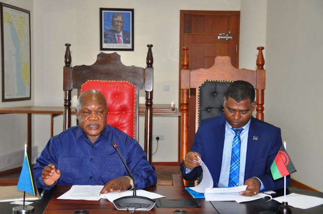 TANZANIA NA MALAWI WASAINI MAKUBALIANO YA KIBIASHARA