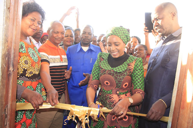 MBUNGE AYSHAROSE MATTEMBE AONGOZA CHANGIZO UJENZI WA MADARASA NA UFUNGUZI WA SHULE ITIGI