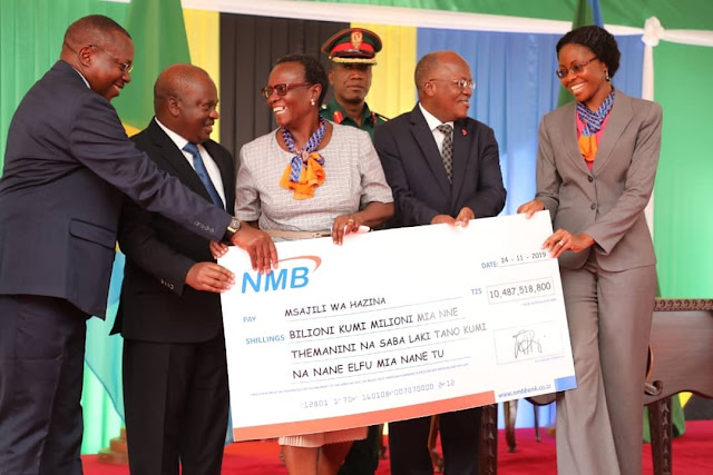 Benki ya NMB yakabidhi gawio la Shilingi Bilioni 10.48 kwa Serikali