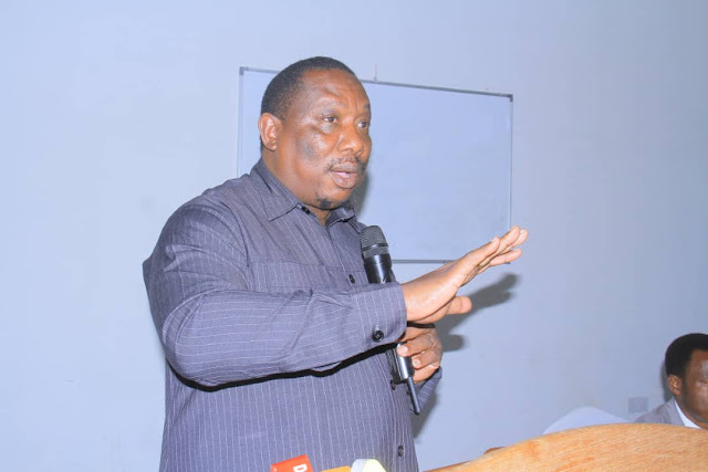 DC KASESELA WATAKWIMU WASIO NA VYETI HAWANA NAFASI YA KUFANYA TAFITI ZAO.