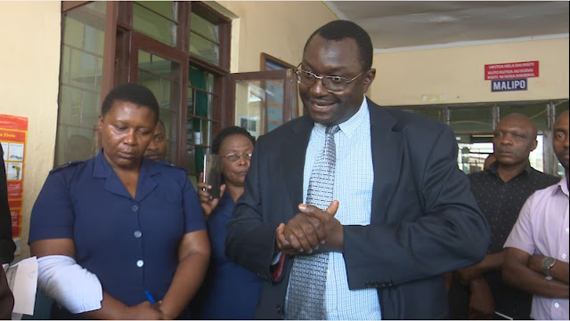 “Dkt. Gwajima, Urudi kutukatia hii Shule Mwanza”- Kiomoni.