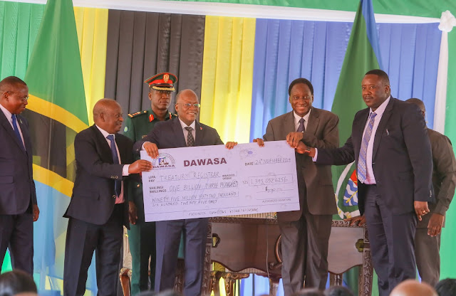 RAIS DKT. MAGUFULI AIMWAGIA SIFA DAWASA KWA KUTOA GAWIO KWA SERIKALI