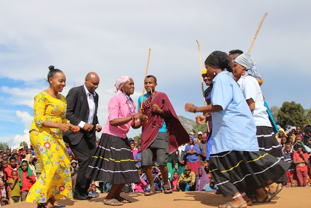 Naibu Waziri Shonza: Wafundisheni Vijana Mila na Desturi za Makabila