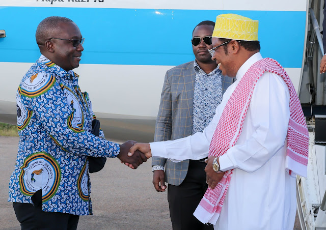 WAZIRI MKUU AMWAKILISHA RAIS MAGUFULI KATIKA SHEREHE ZA MAULID MWANZA
