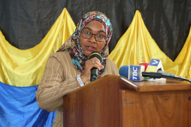 Miezi 15 ya mradi wa elimu kwa vishikwambi wakamilika